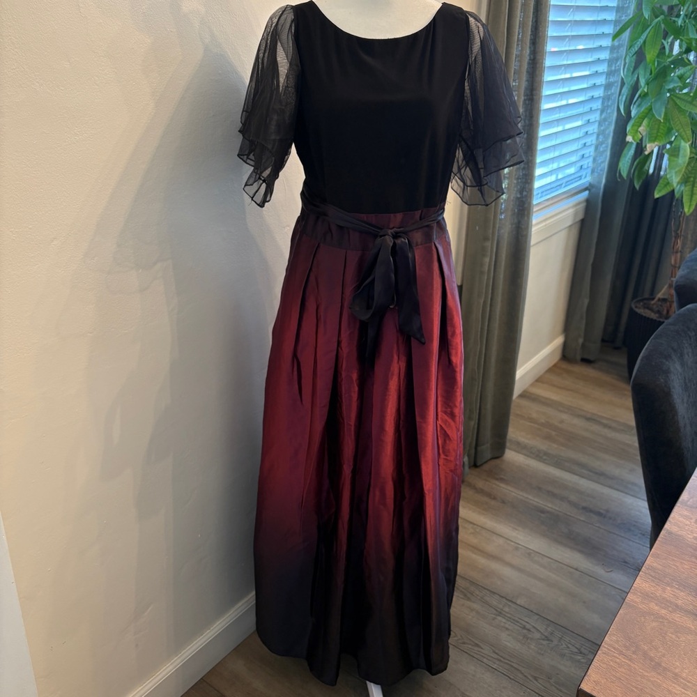 Party guest maxi dress plus size